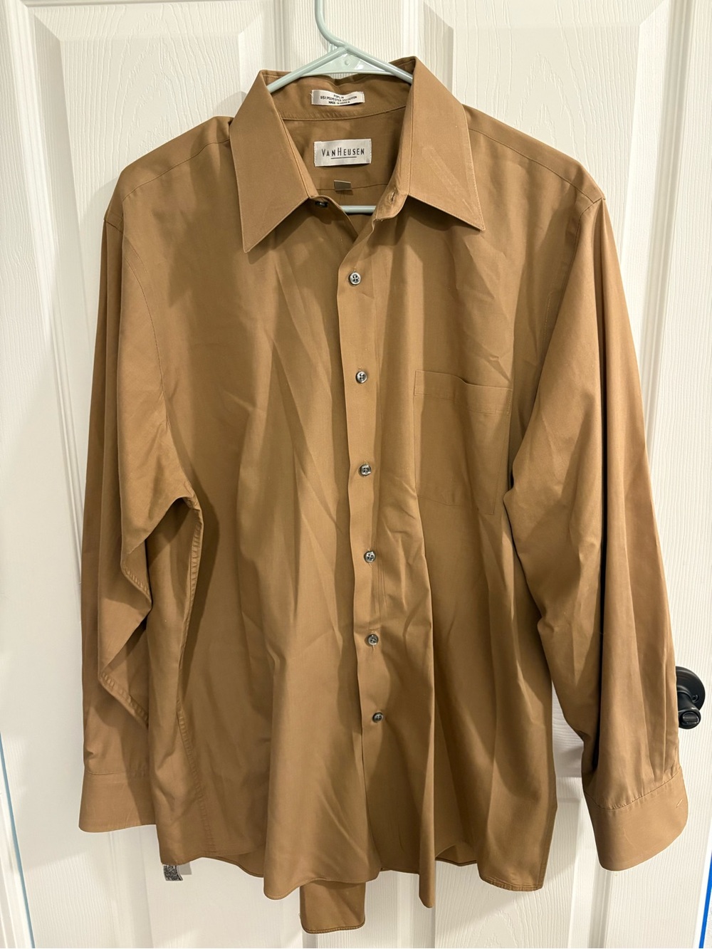 Van Heusen Men's Long-Sleeve Dress Shirt